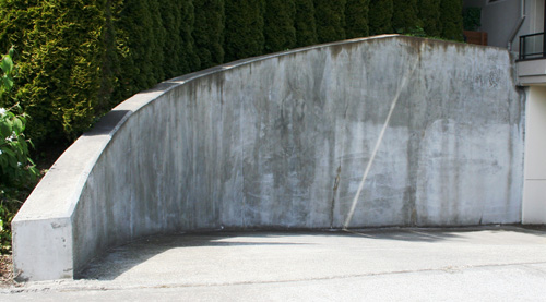 Curved Retaining Wall